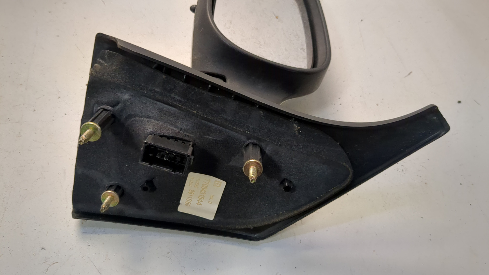 Зеркало левое электрическое