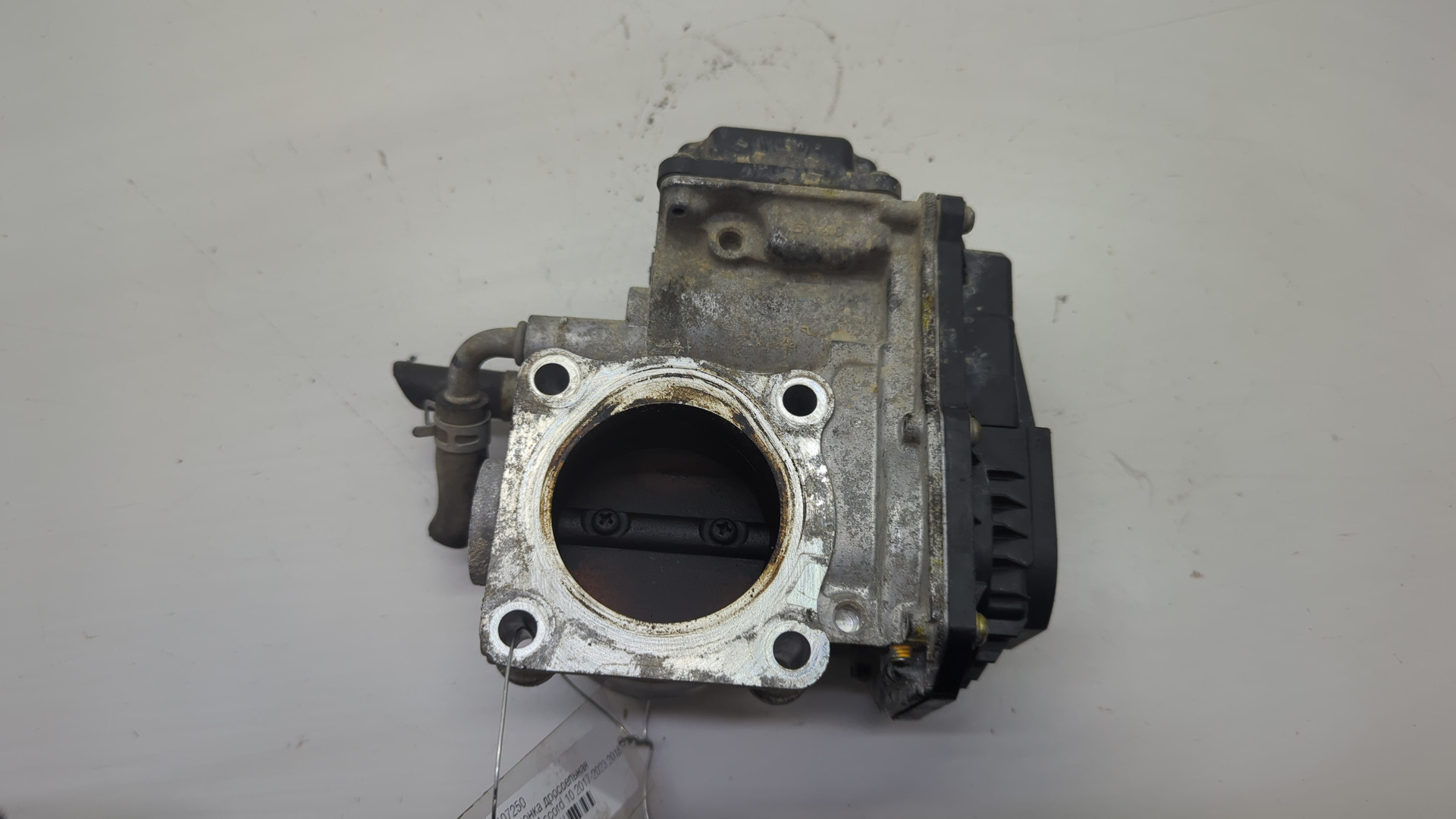 Заслонка дроссельная электрическая