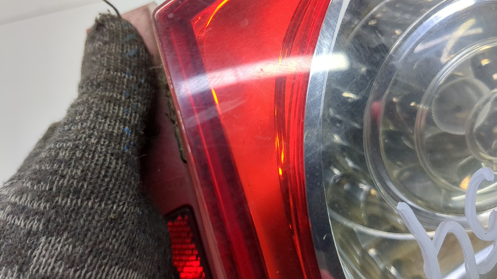 Фонарь задний правый