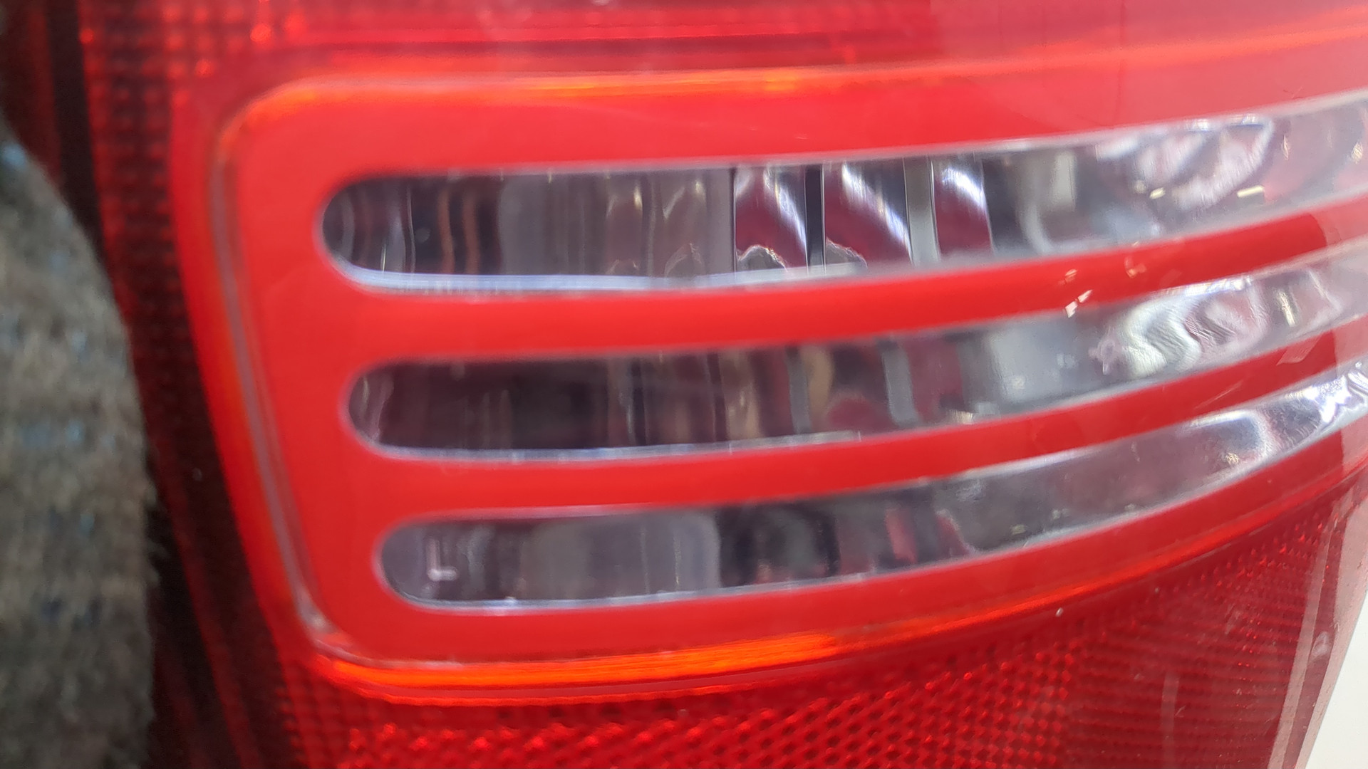 Фонарь задний левый