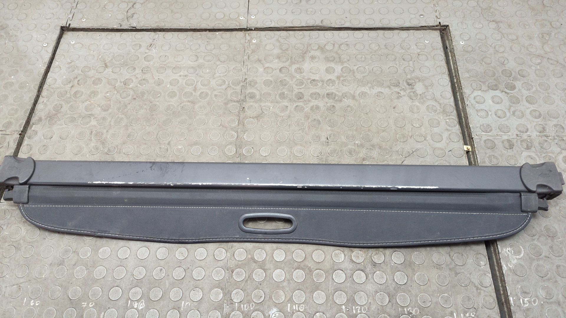 Шторка багажника