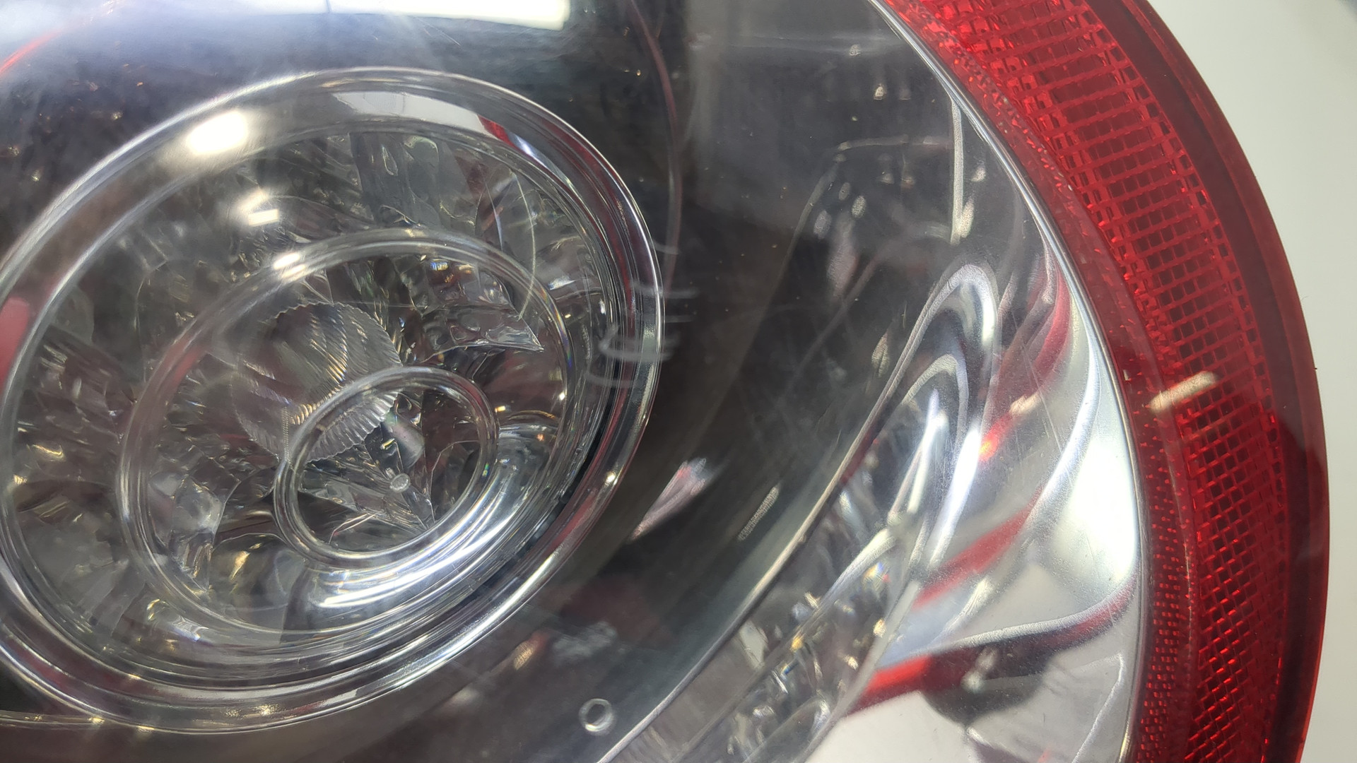 Фонарь задний правый