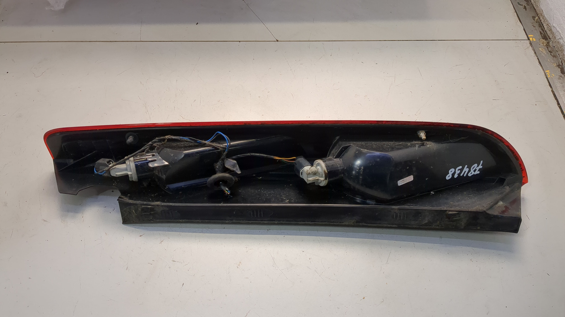 Фонарь задний левый