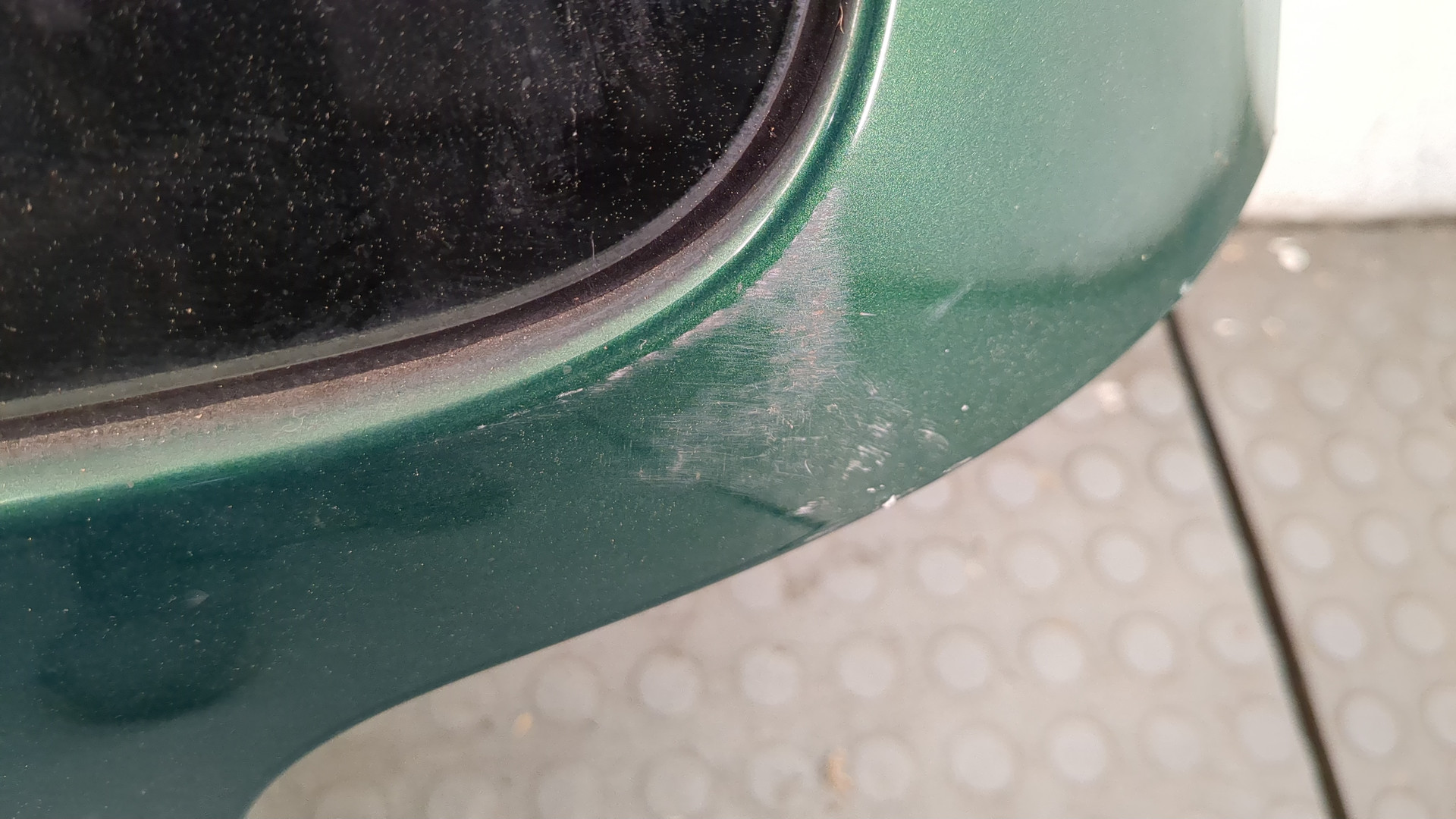 Дверь багажника