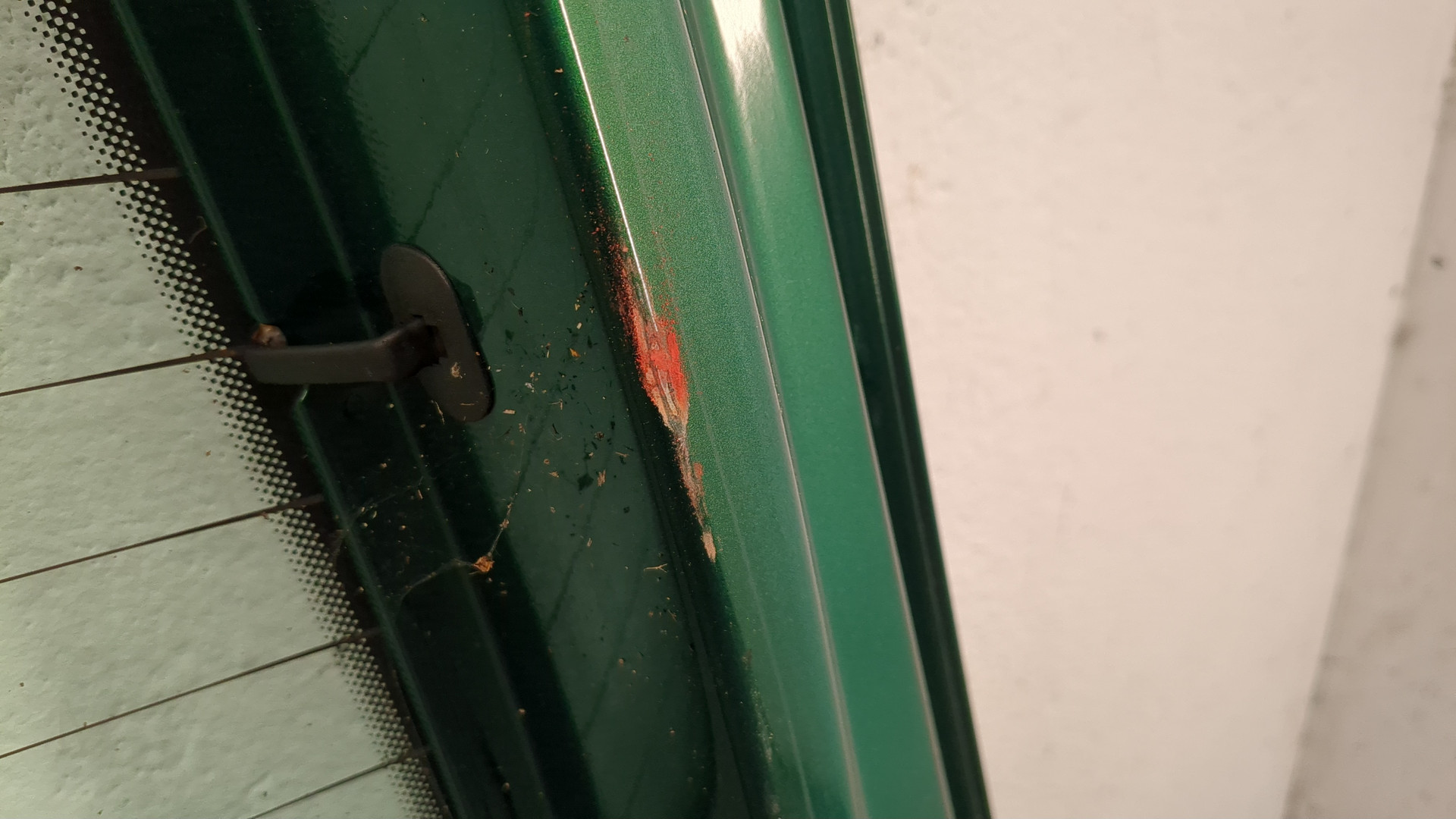 Дверь багажника