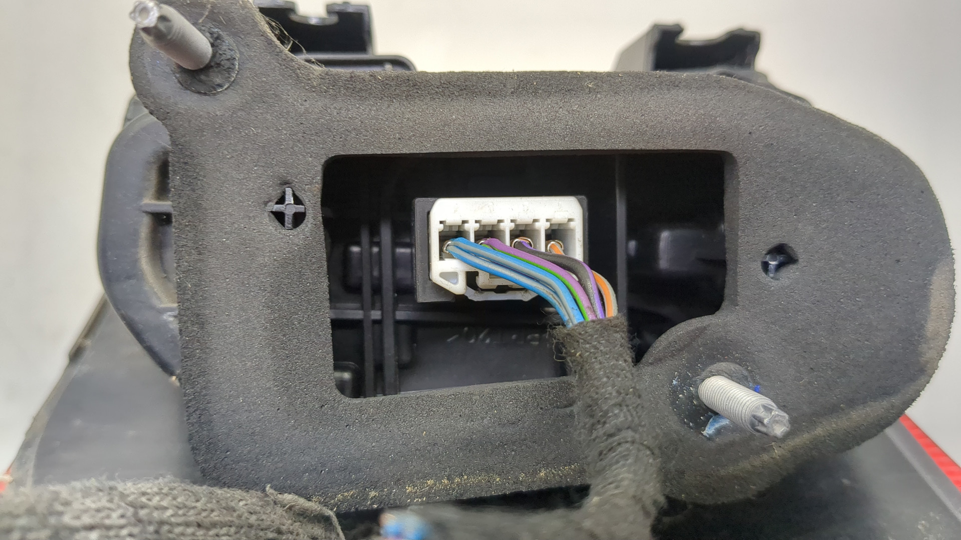 Фонарь задний левый