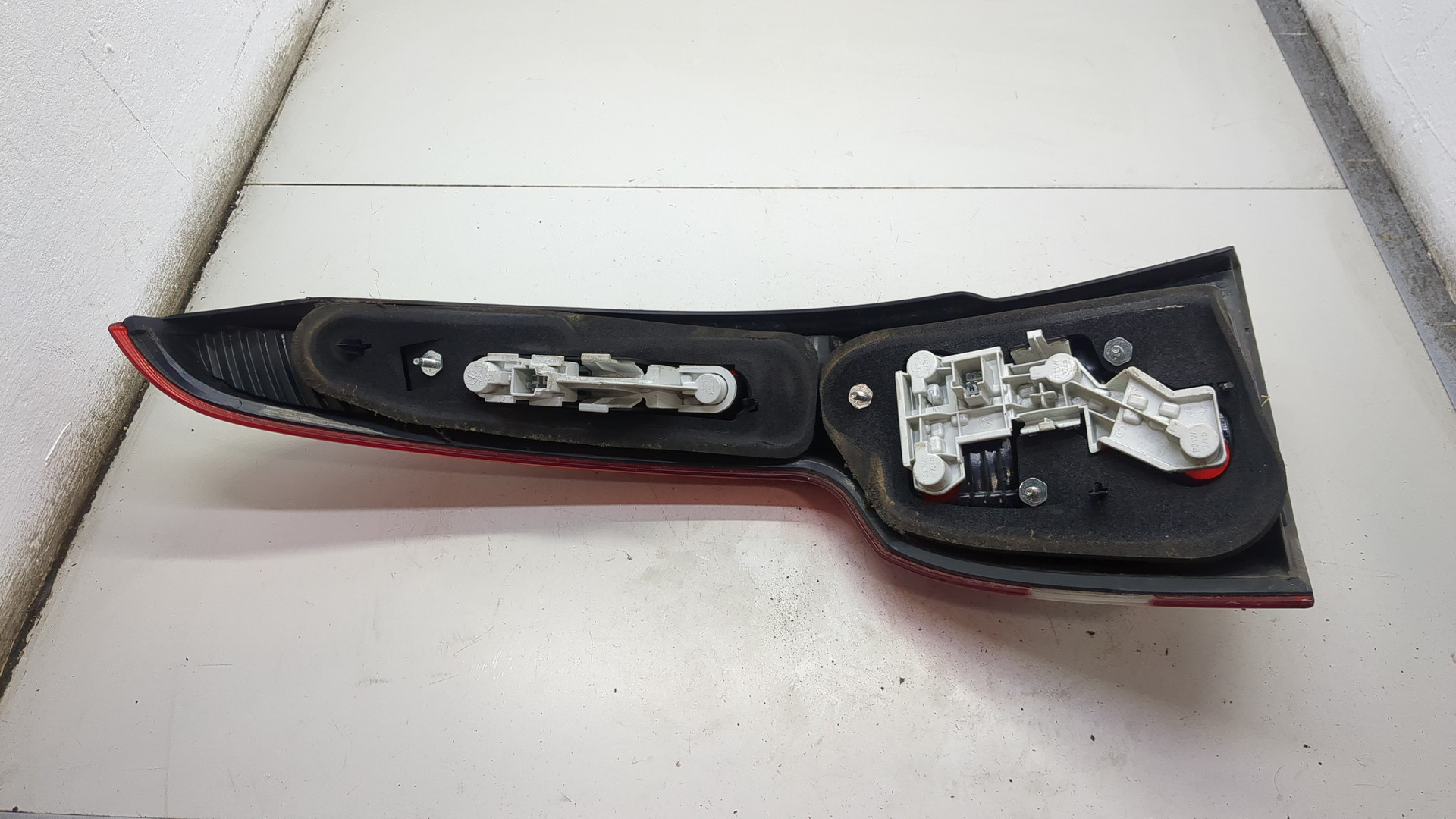 Фонарь задний правый