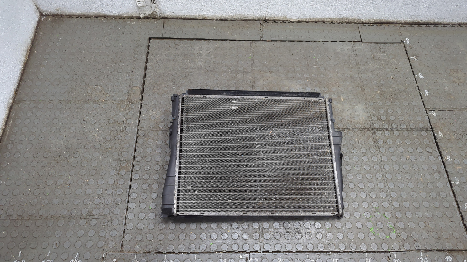 Радиатор охлаждения двигателя основной