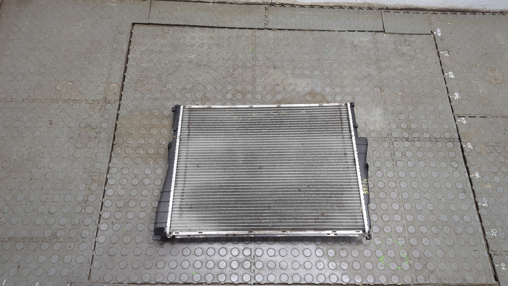 Радиатор охлаждения двигателя основной