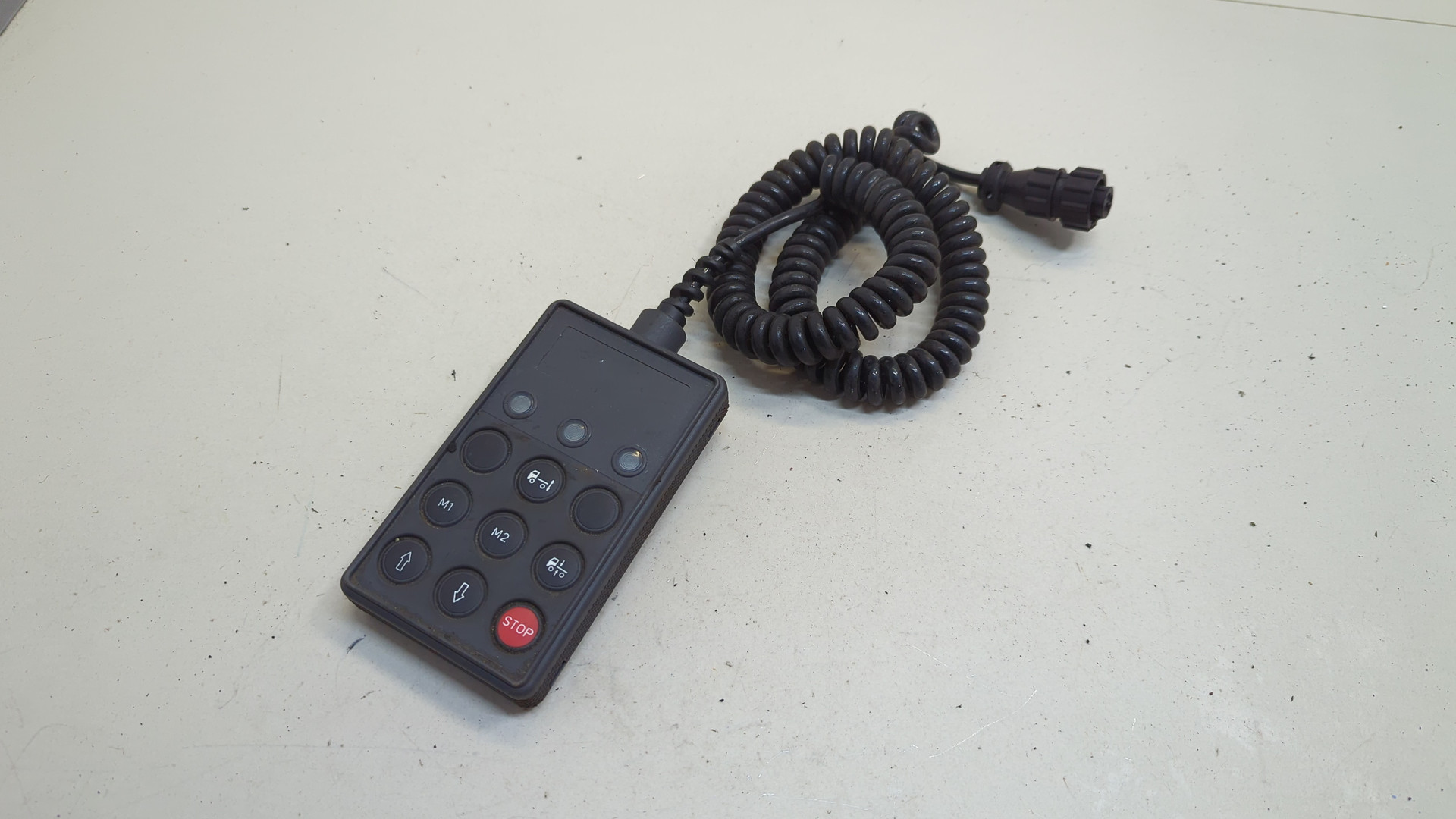 Пульт управления пневморессорами