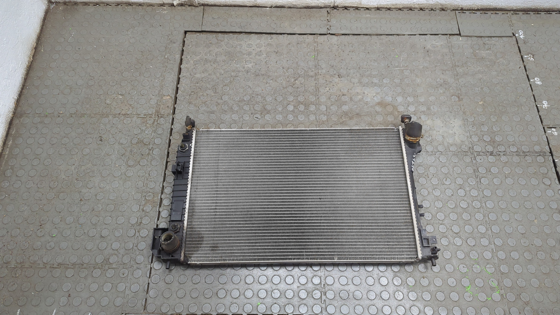 Радиатор охлаждения двигателя основной