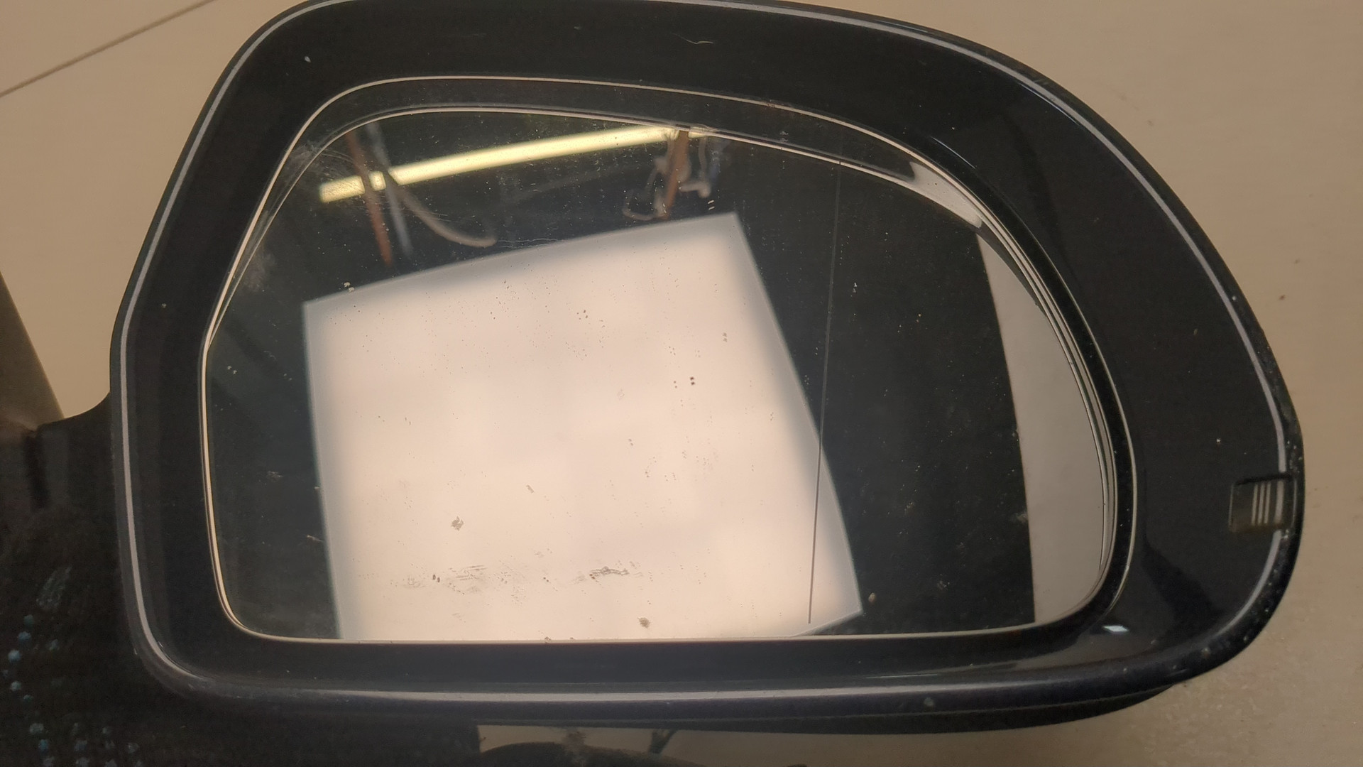 Зеркало правое электрическое