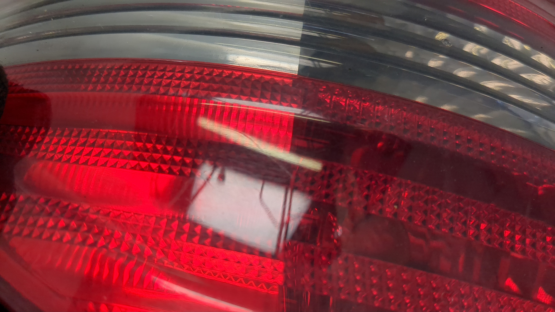 Фонарь задний левый