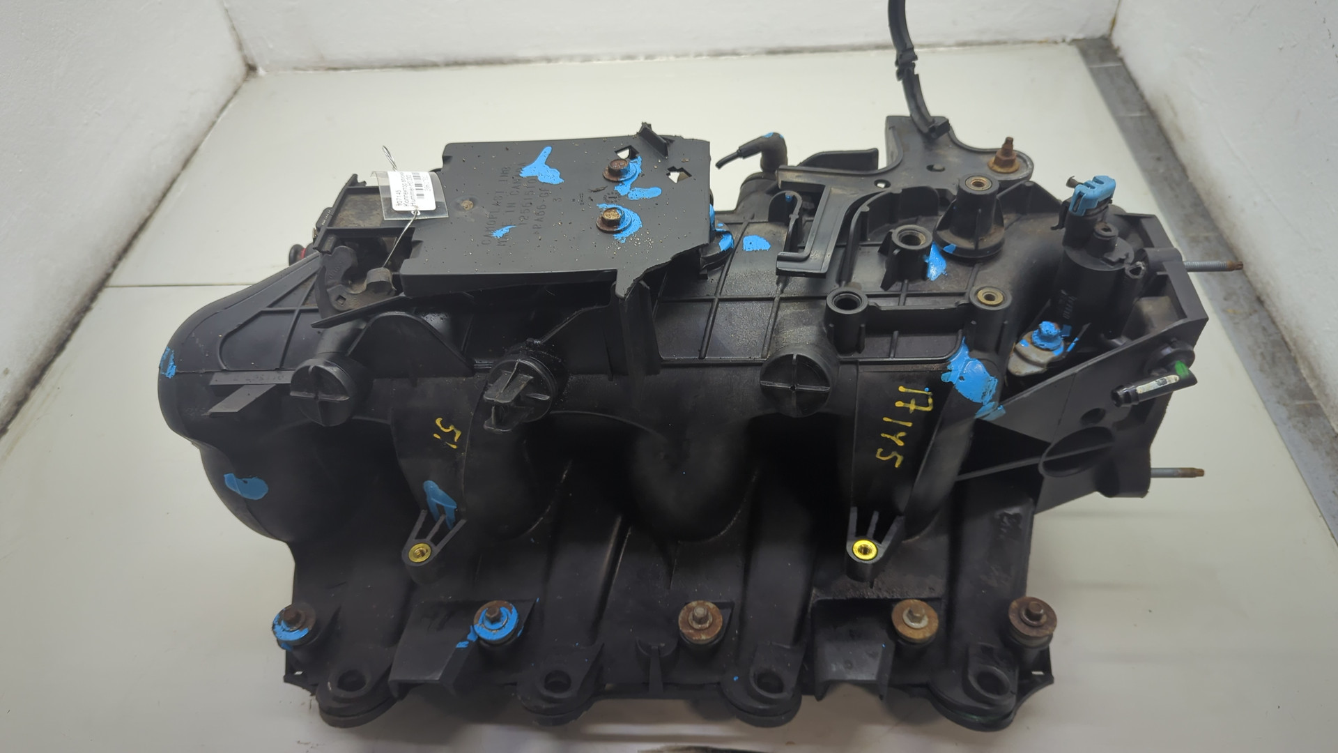 Коллектор впускной