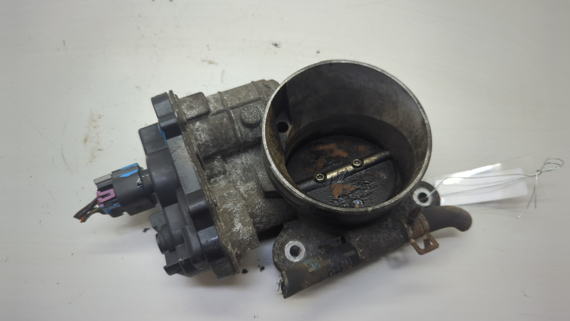 Заслонка дроссельная электрическая