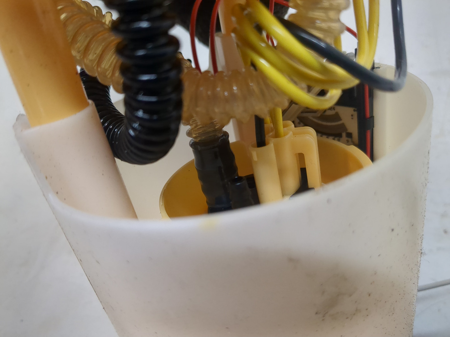 Насос топливный электрический