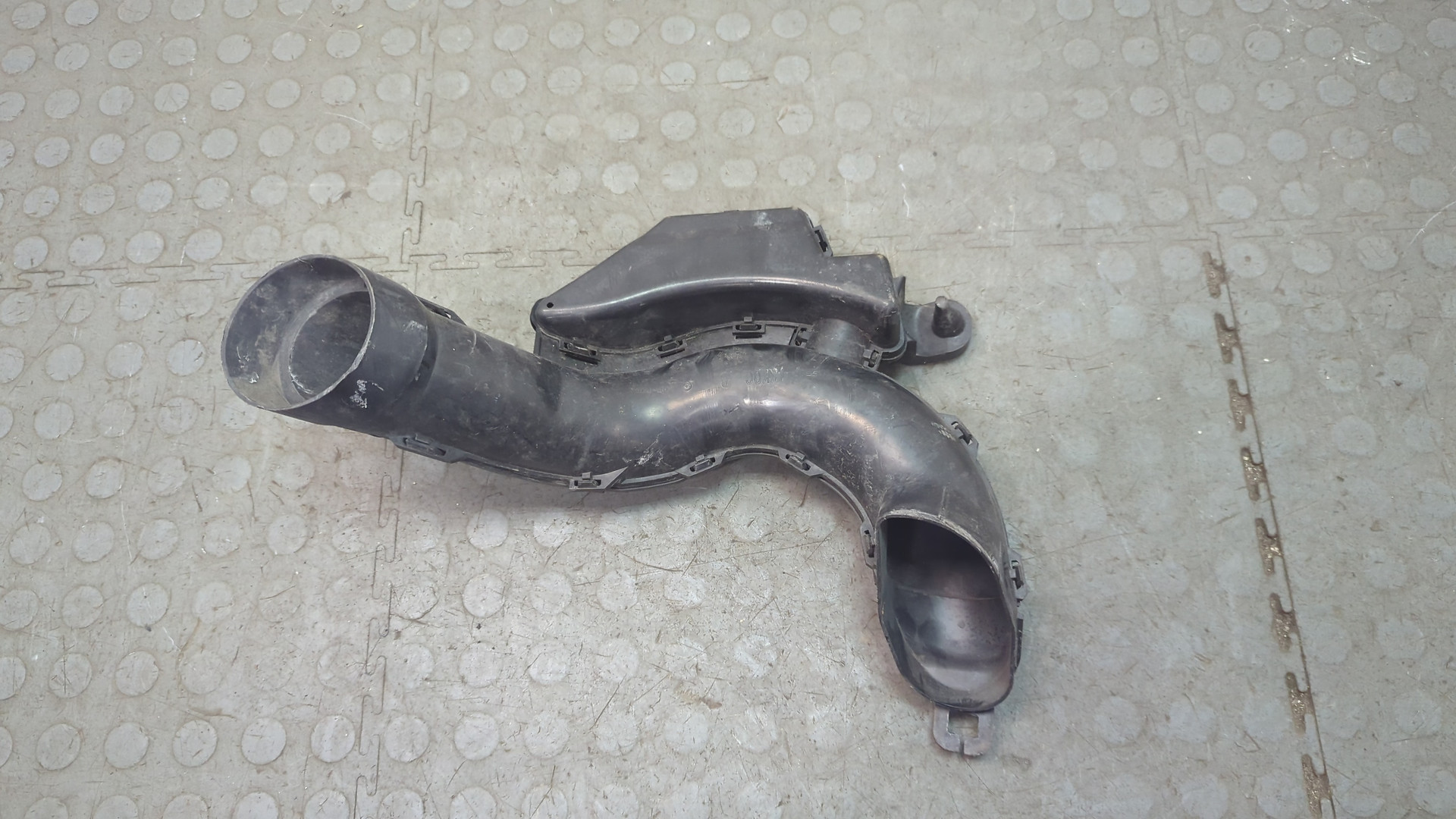 Воздухозаборник (внутри)