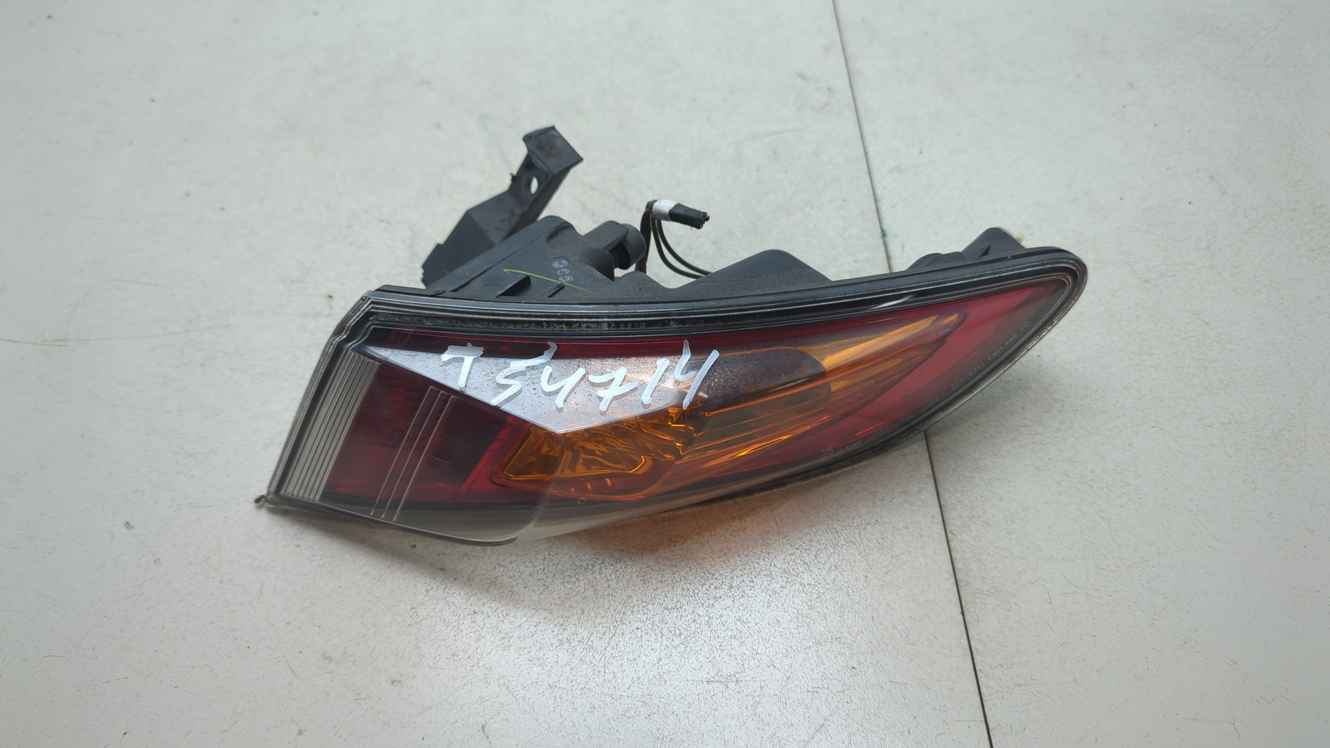 Фонарь задний правый