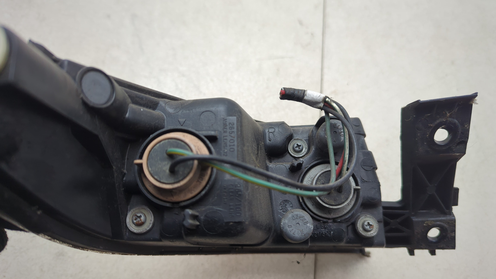 Фонарь задний правый