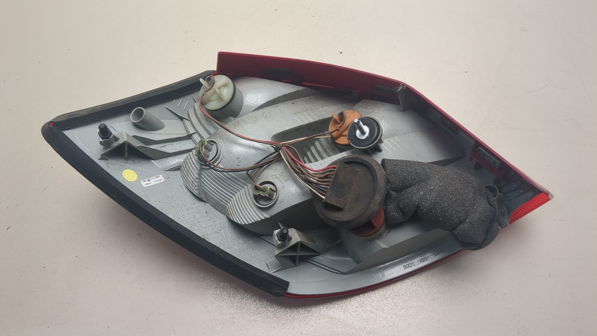 Фонарь задний правый