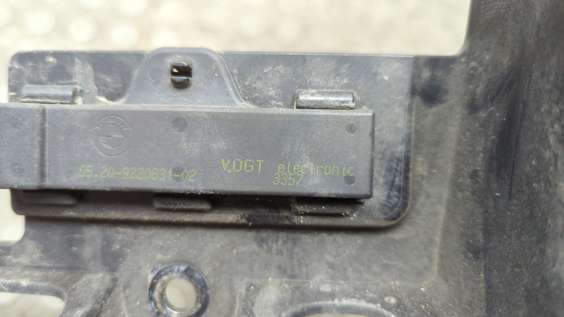 Кронштейн заднего бампера