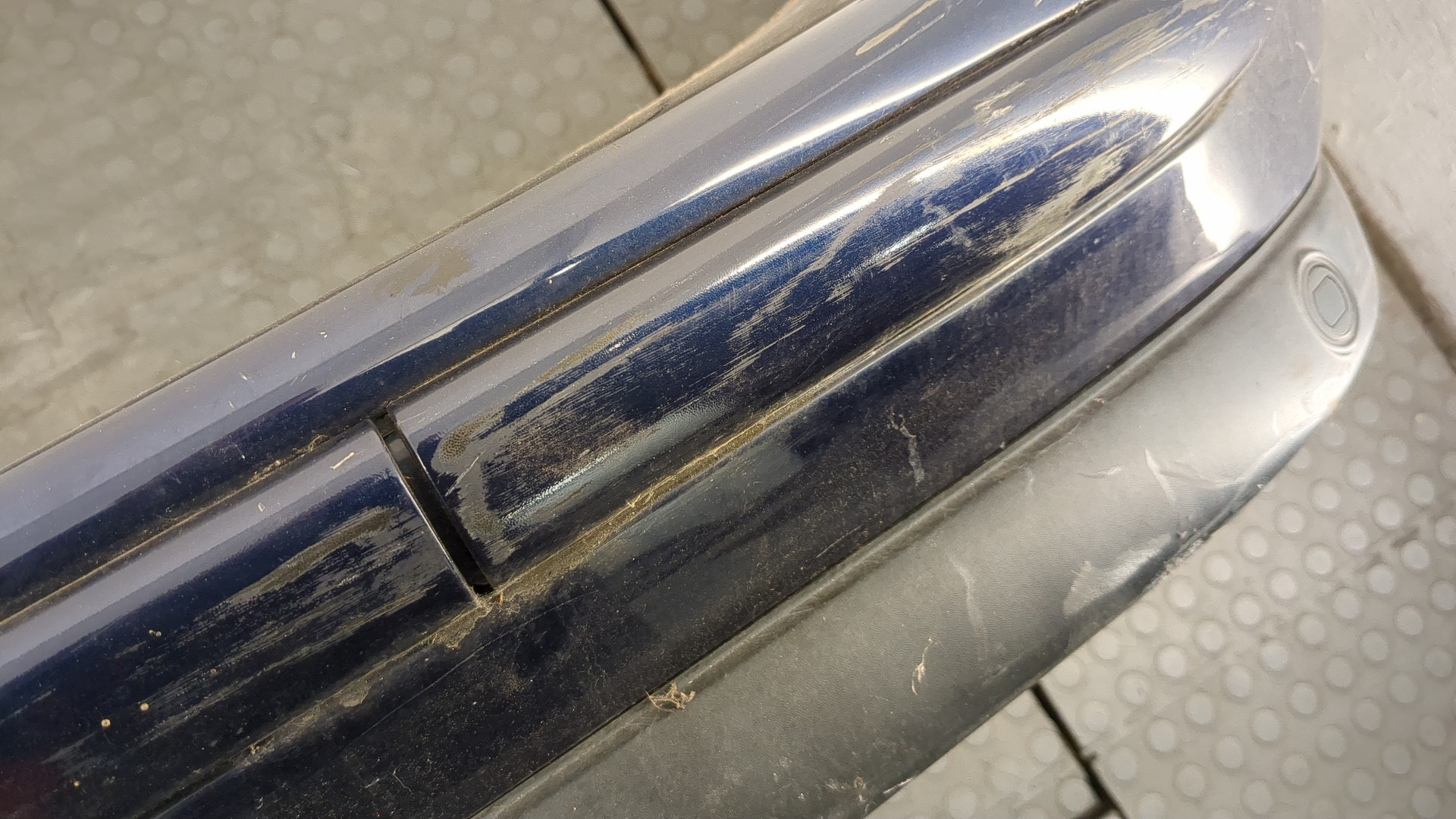 Бампер задний