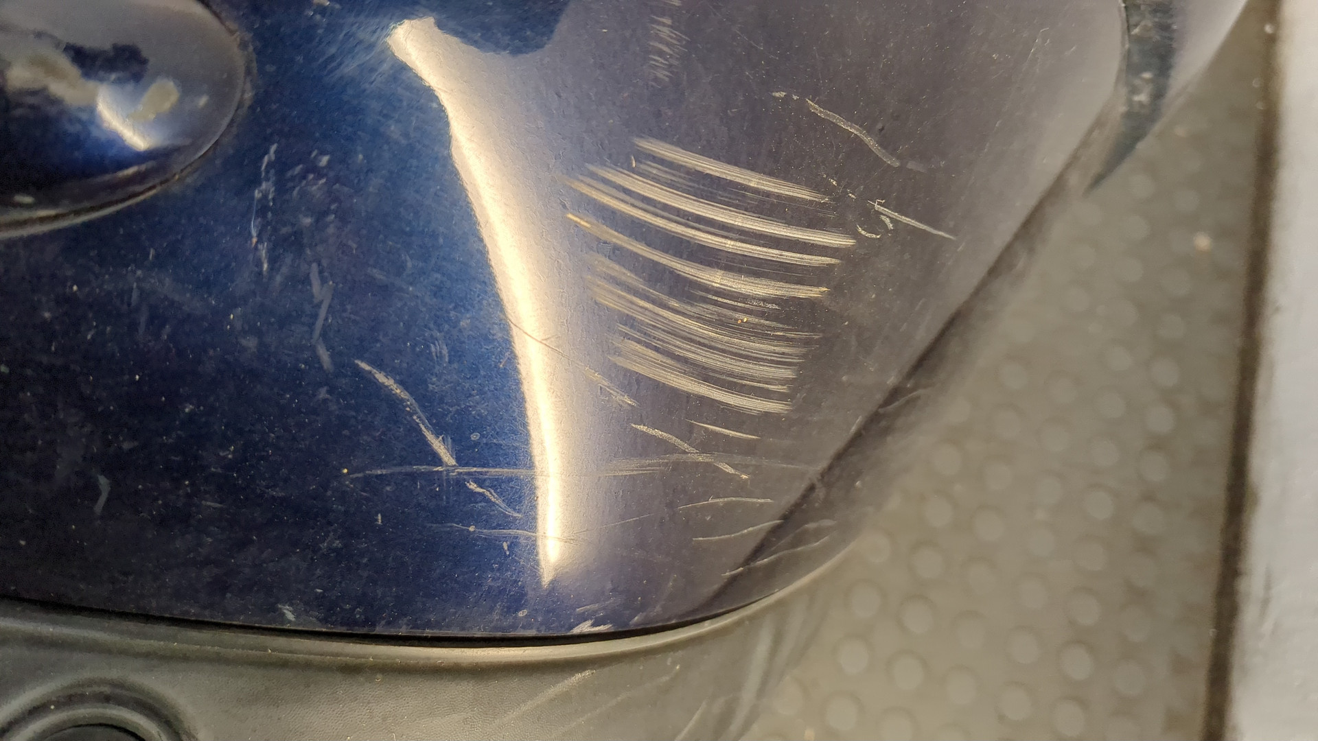 Бампер задний