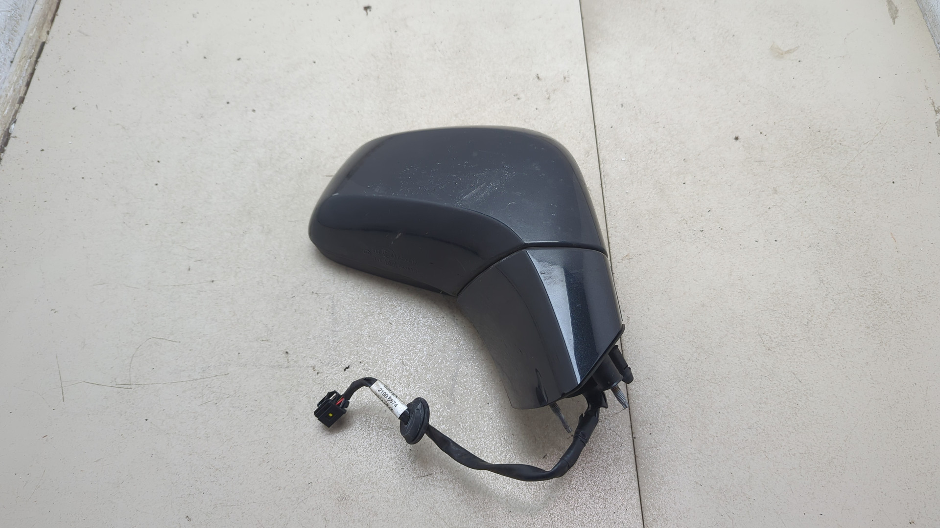 Зеркало правое электрическое