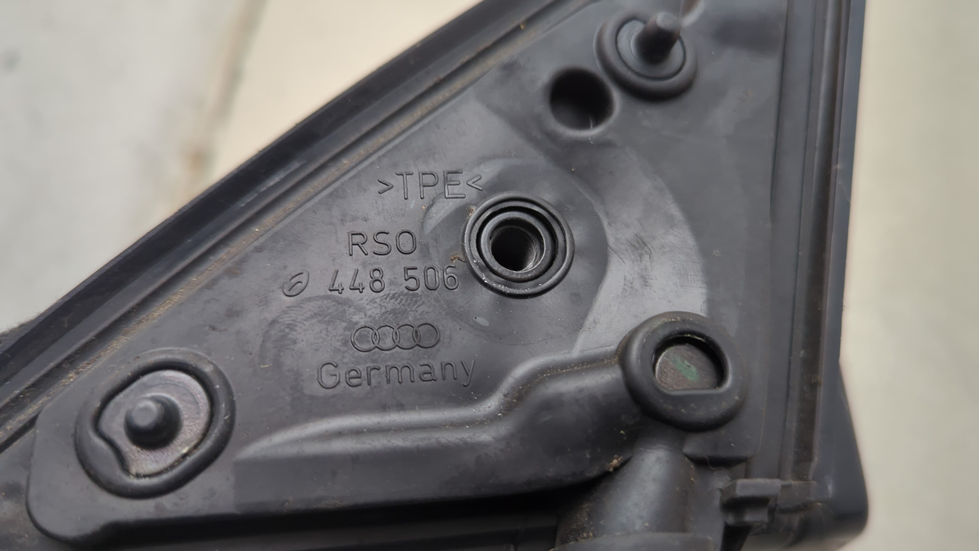 Зеркало правое электрическое