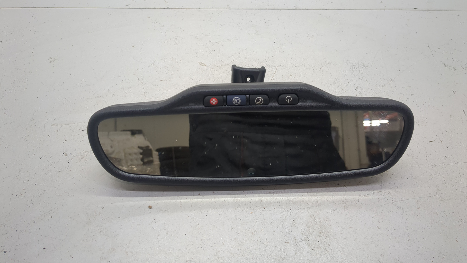 Зеркало заднего вида