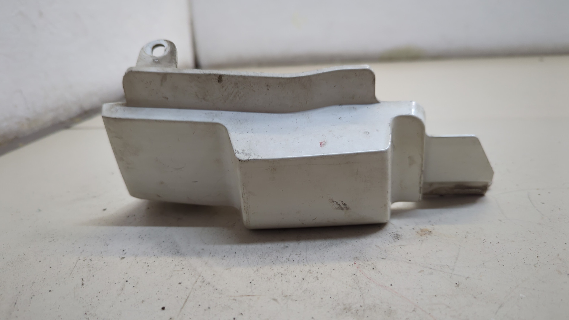 Накладка двери передней левой