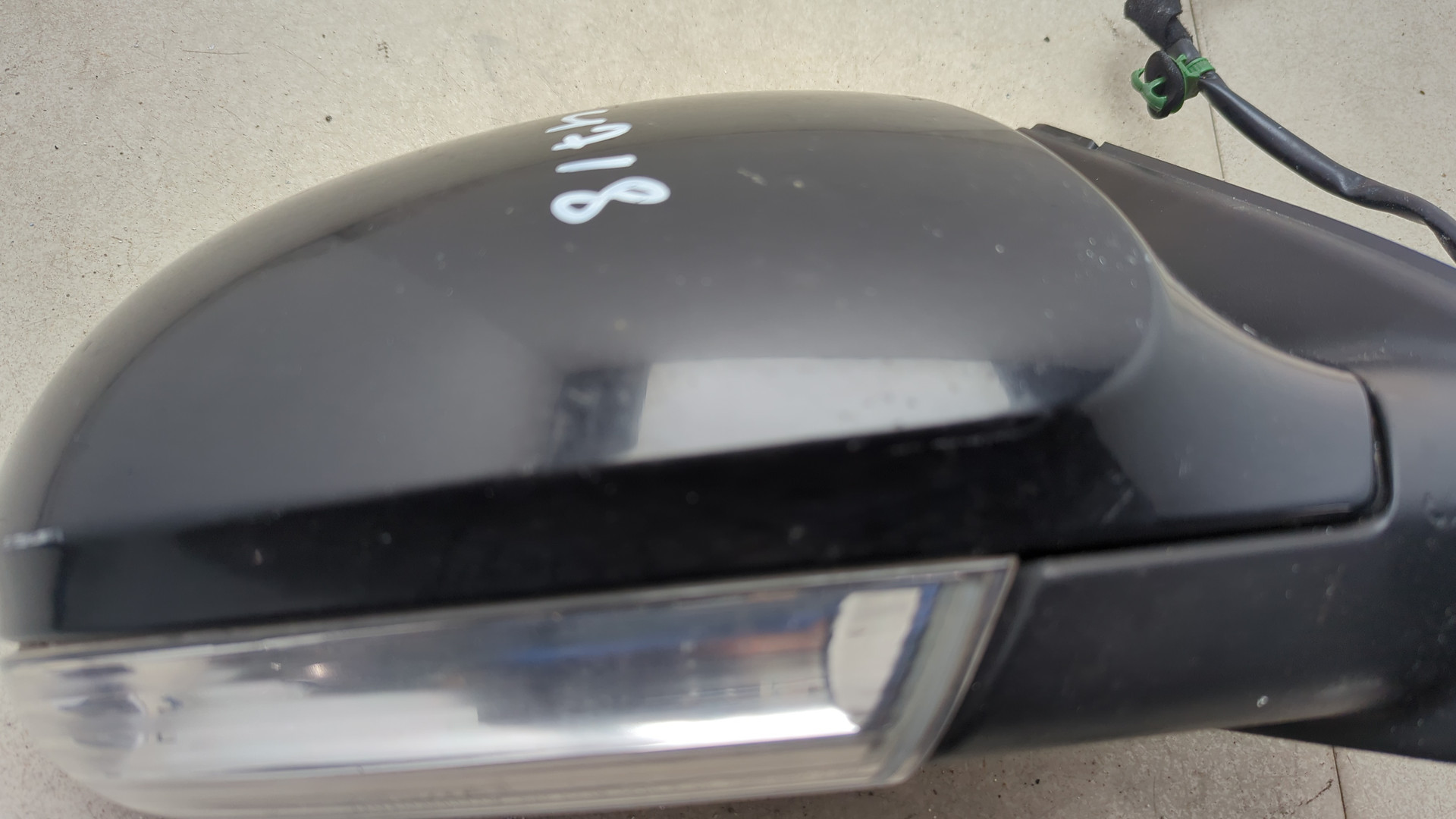 Зеркало правое электрическое