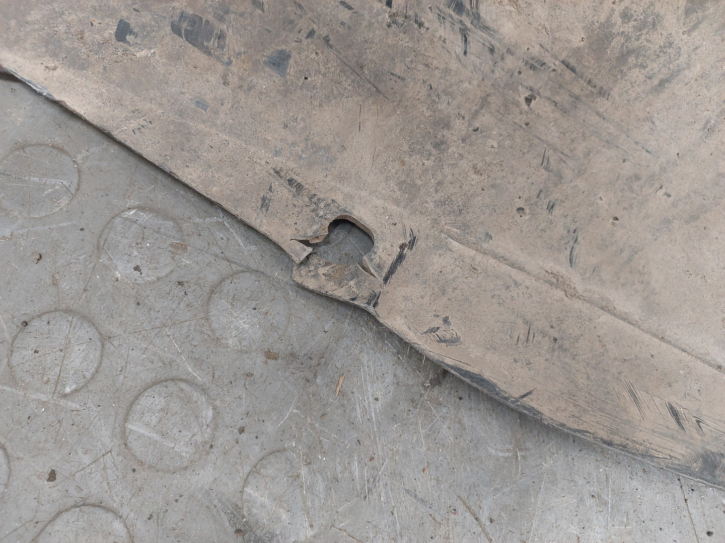 Бампер задний