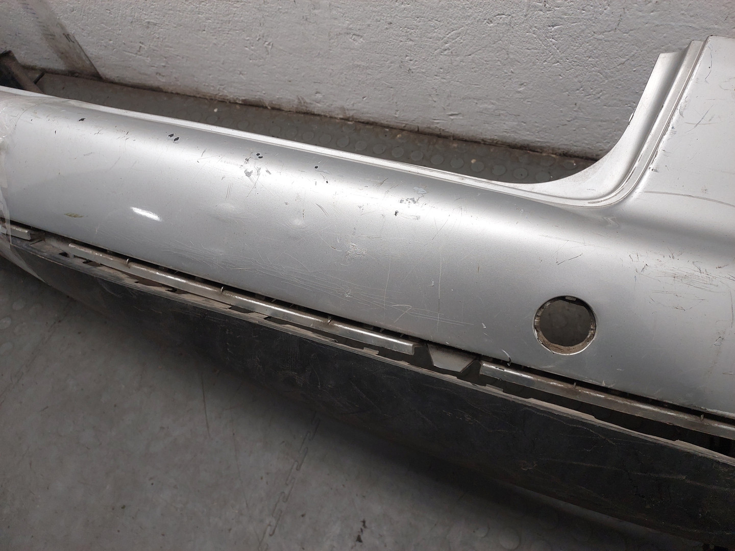 Бампер задний