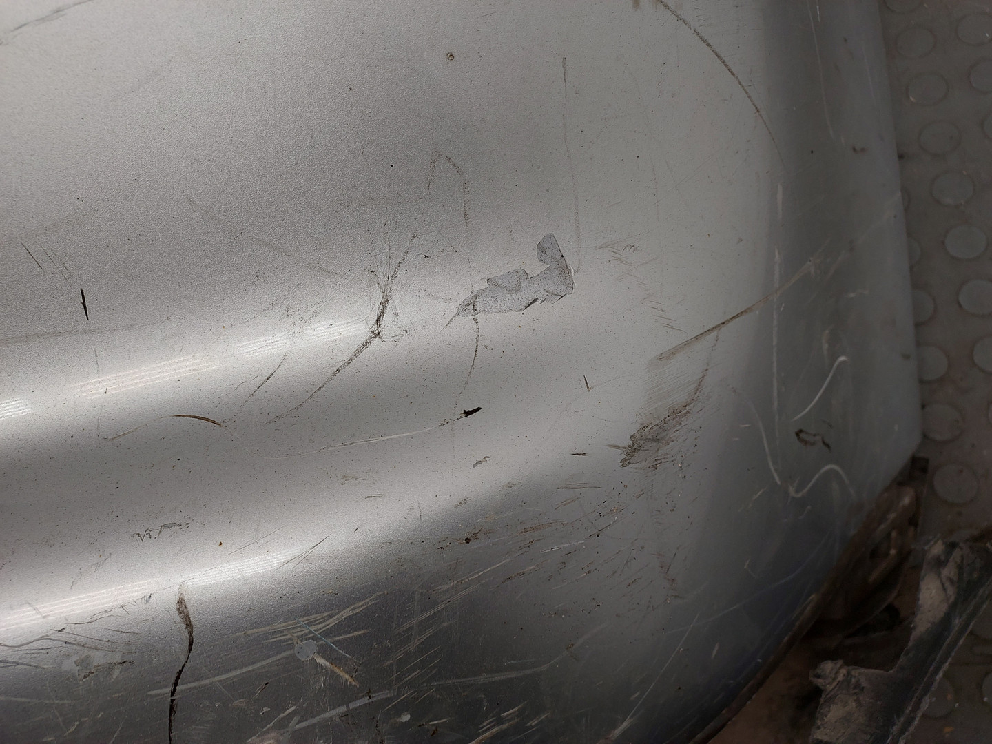 Бампер задний