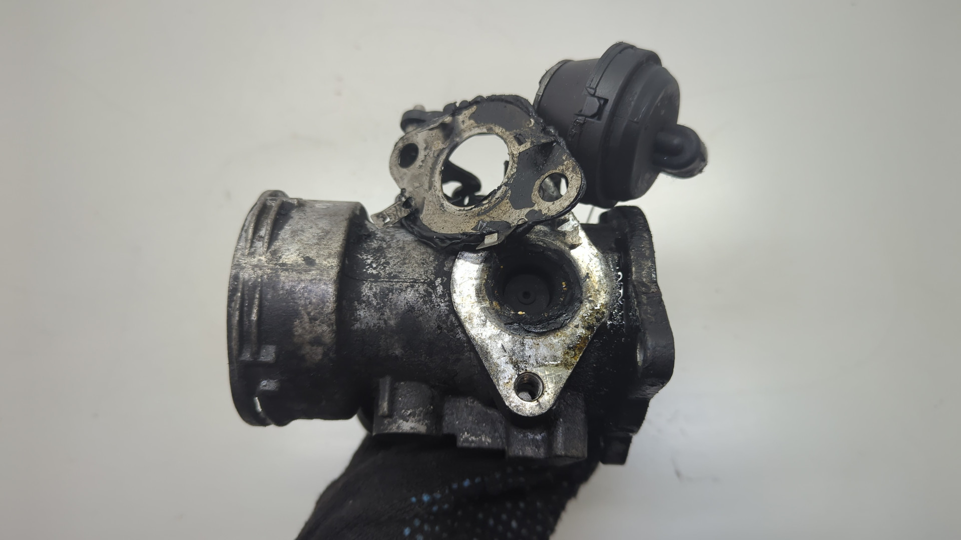 Клапан рециркуляции выхлопных газов (EGR)