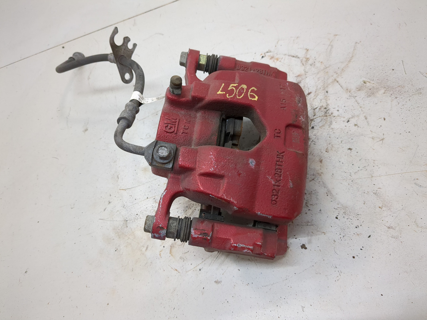 Суппорт передний левый