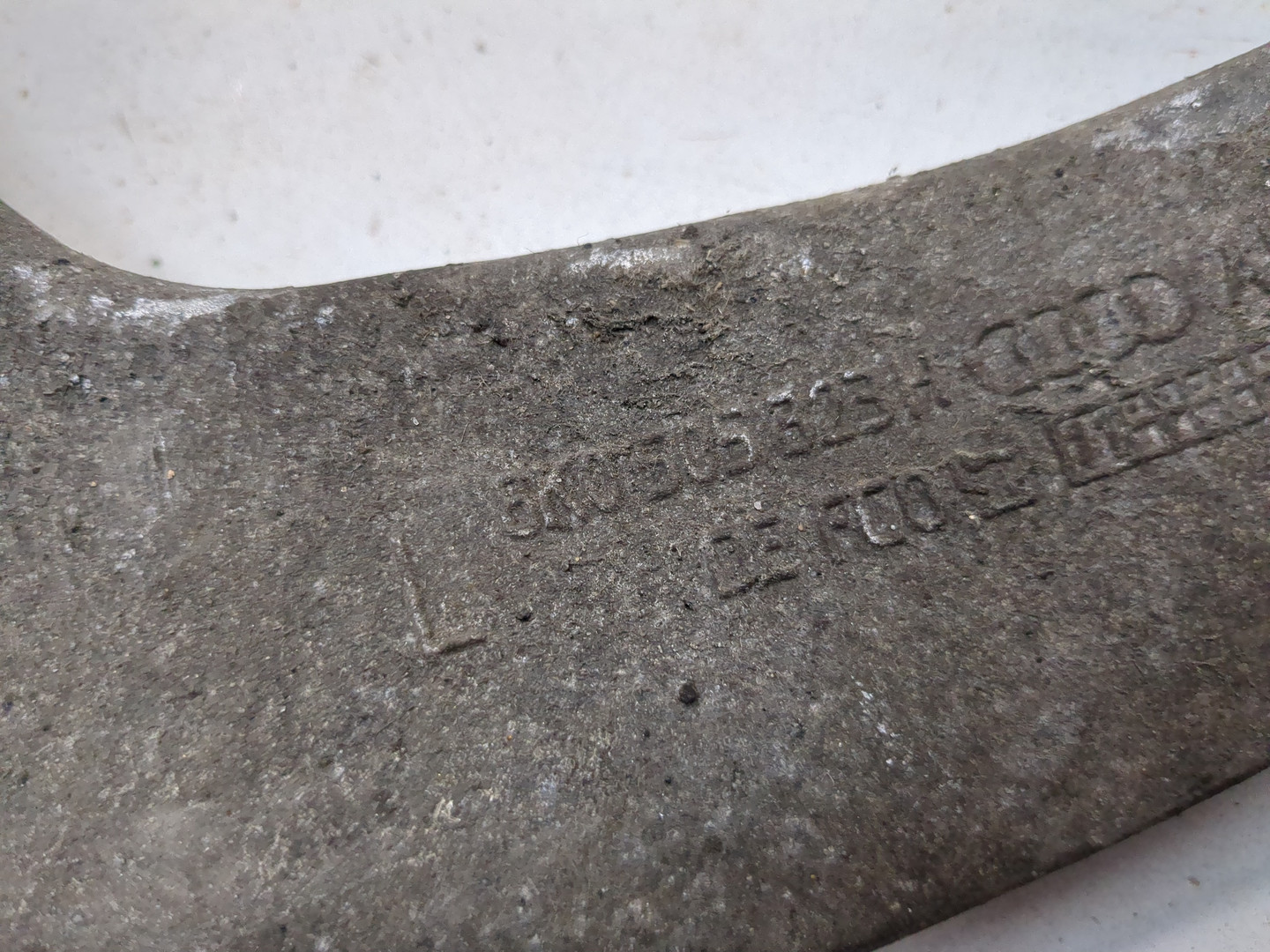 Рычаг задний левый