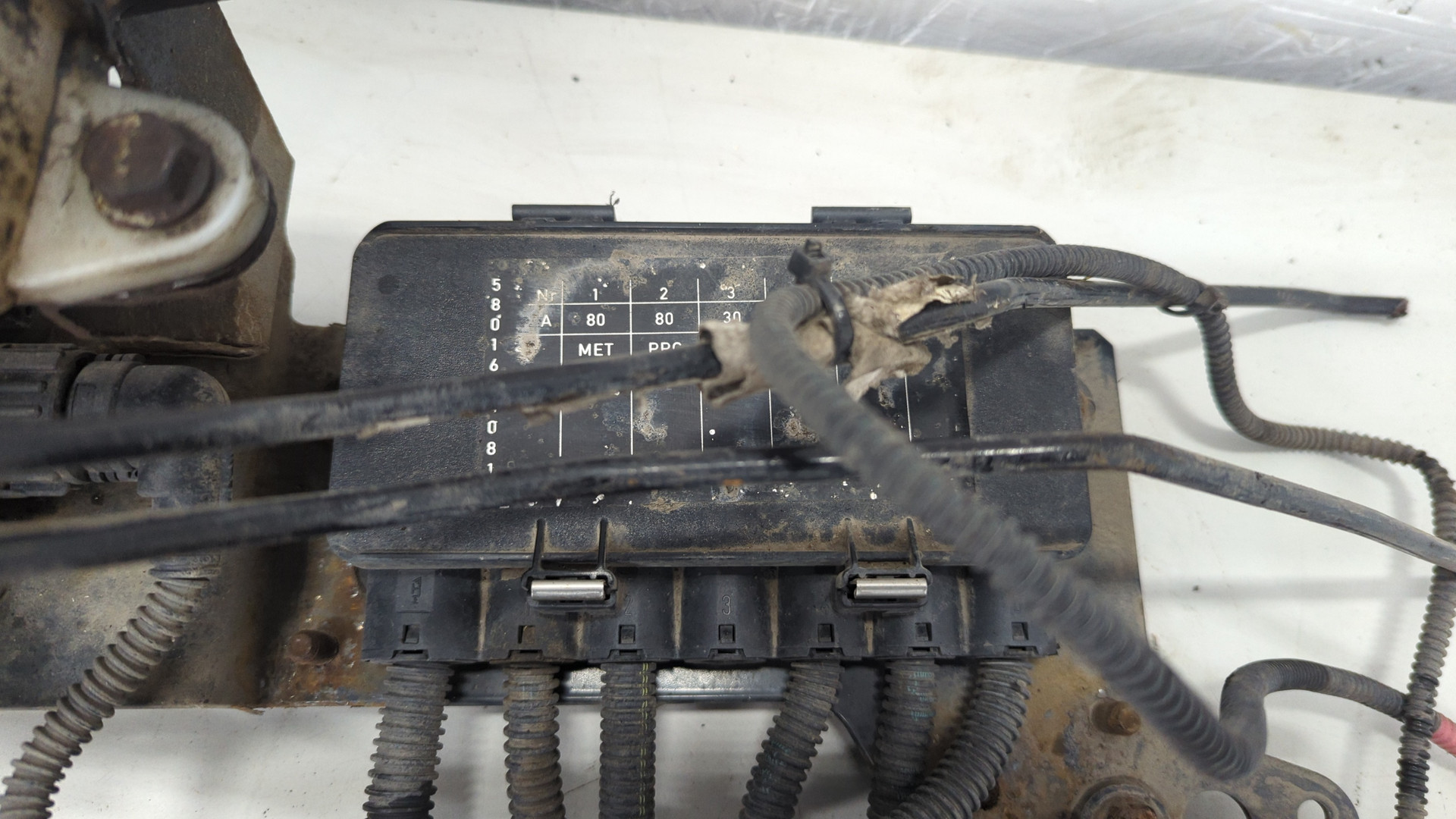 Выключатель массы