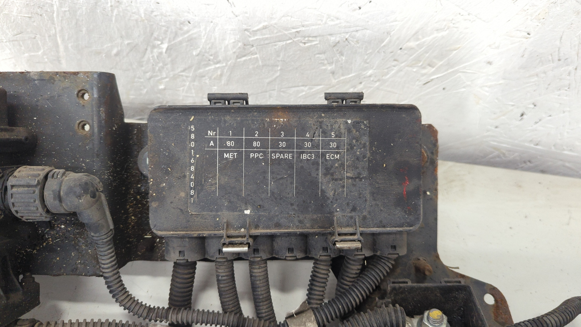 Выключатель массы