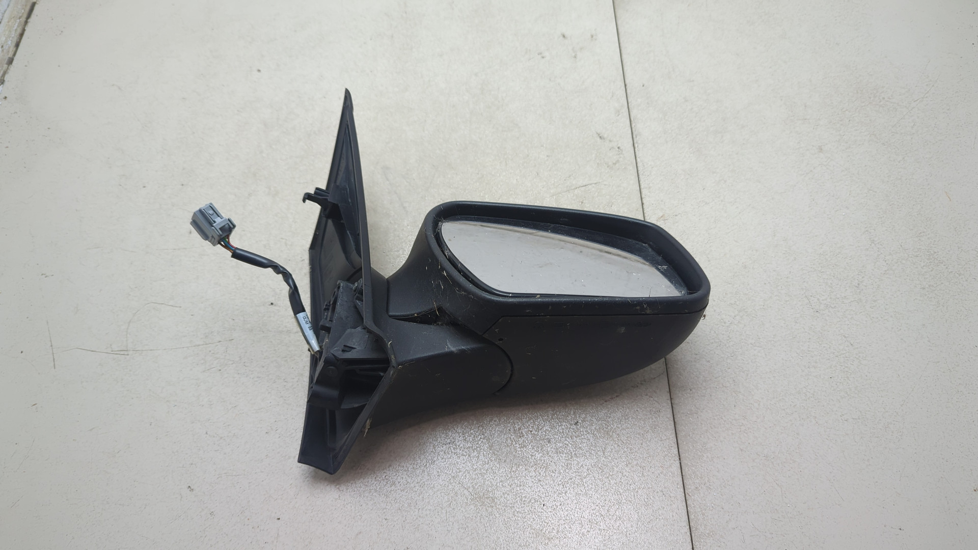 Зеркало правое электрическое