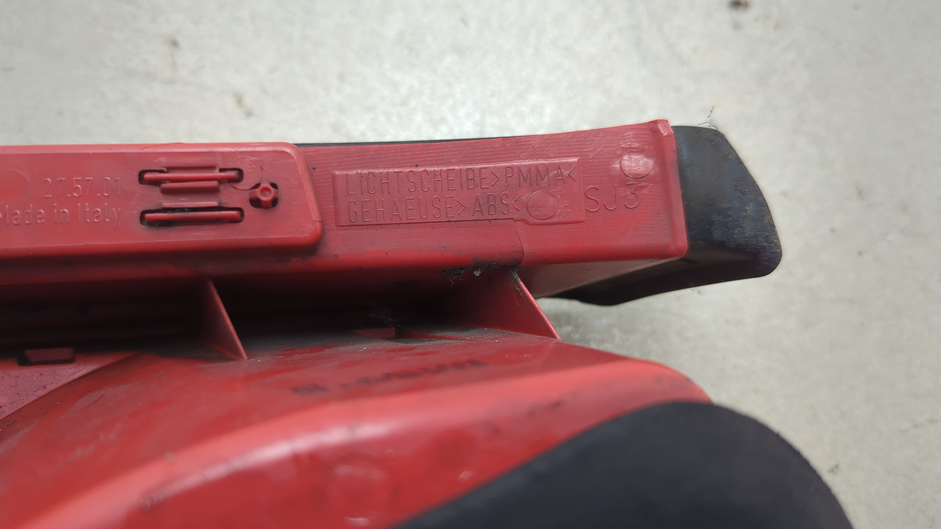 Фонарь задний левый