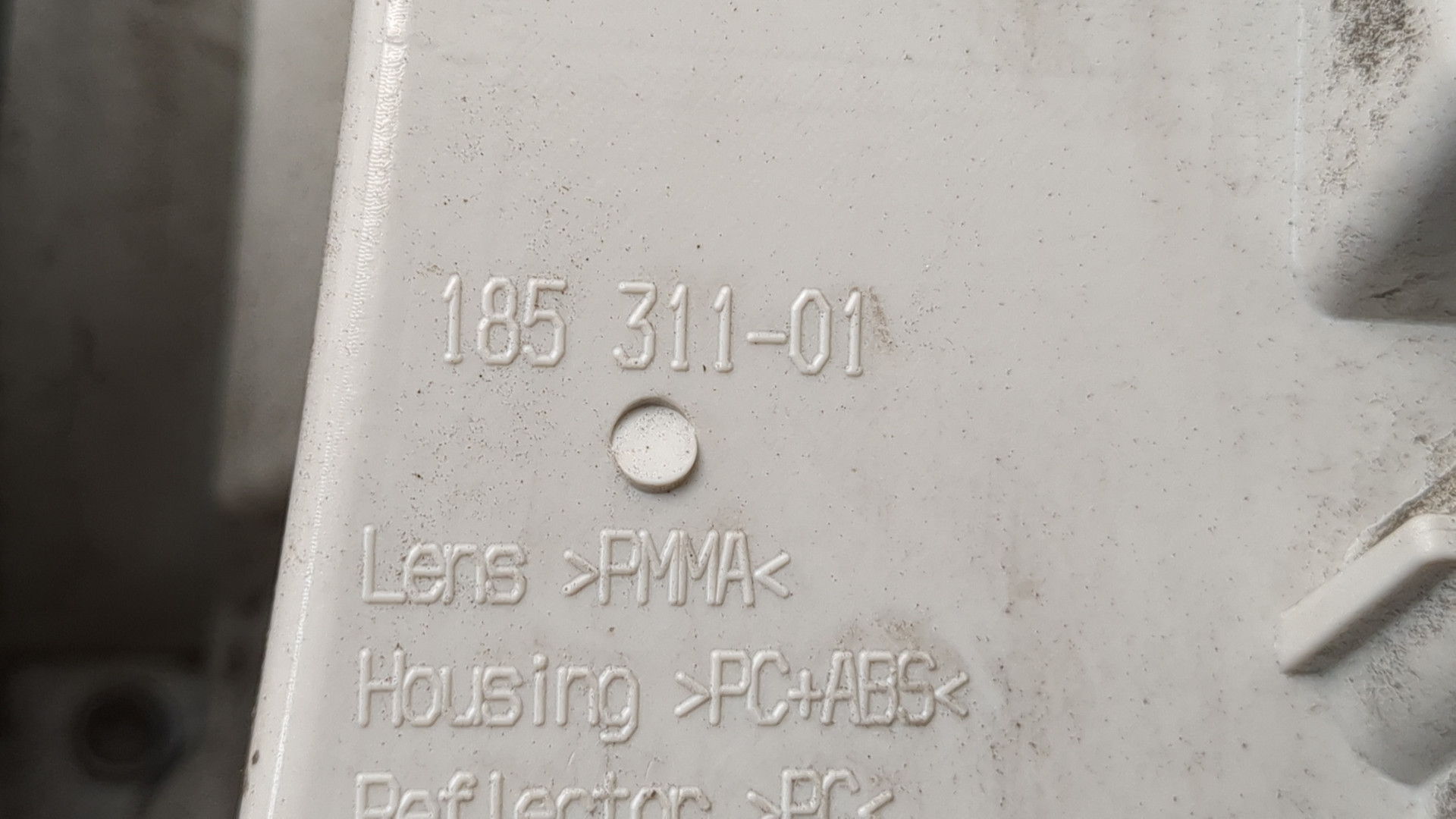 Фонарь задний левый