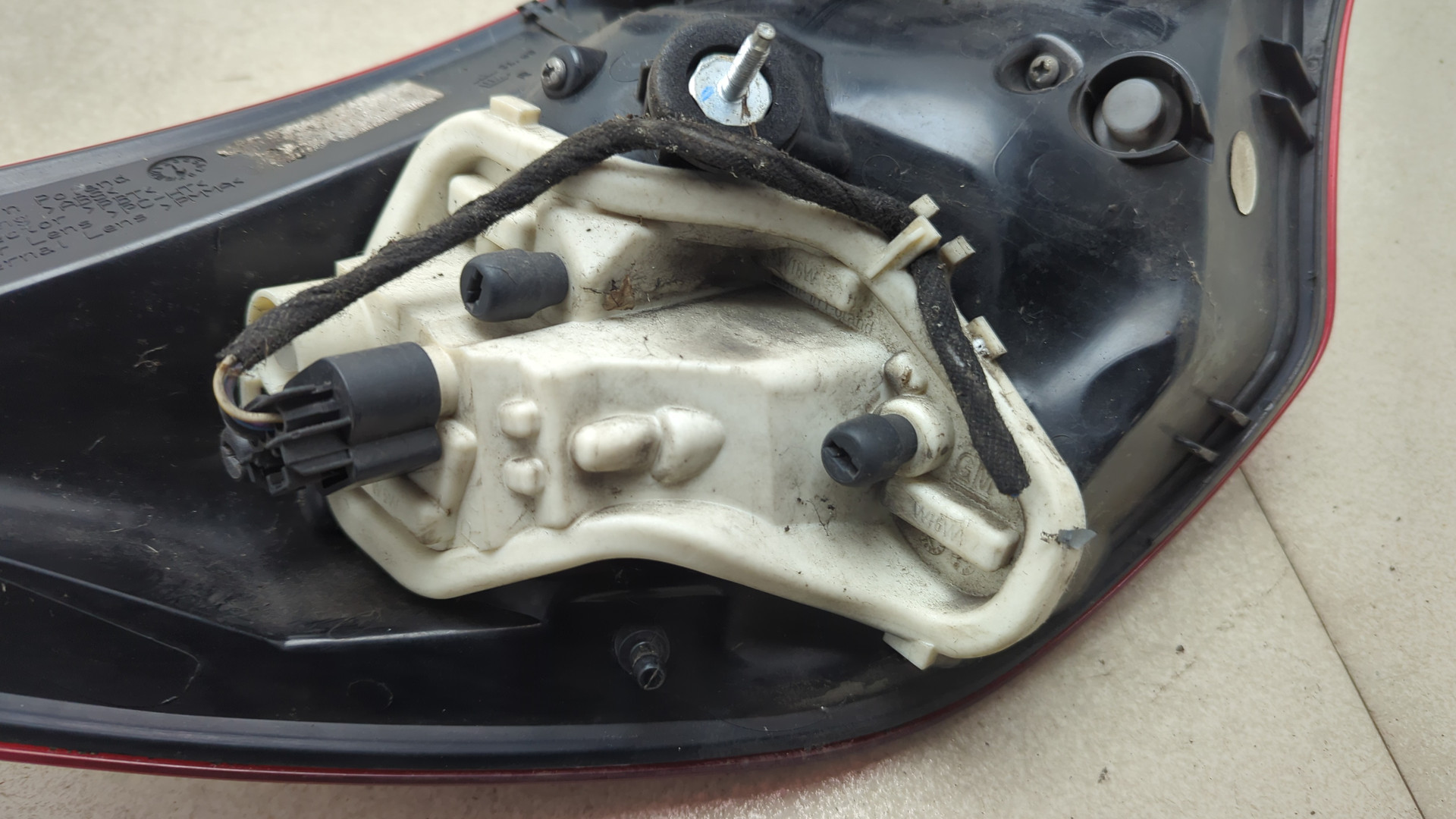 Фонарь задний правый