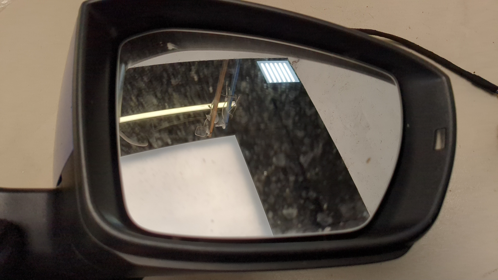 Зеркало правое электрическое