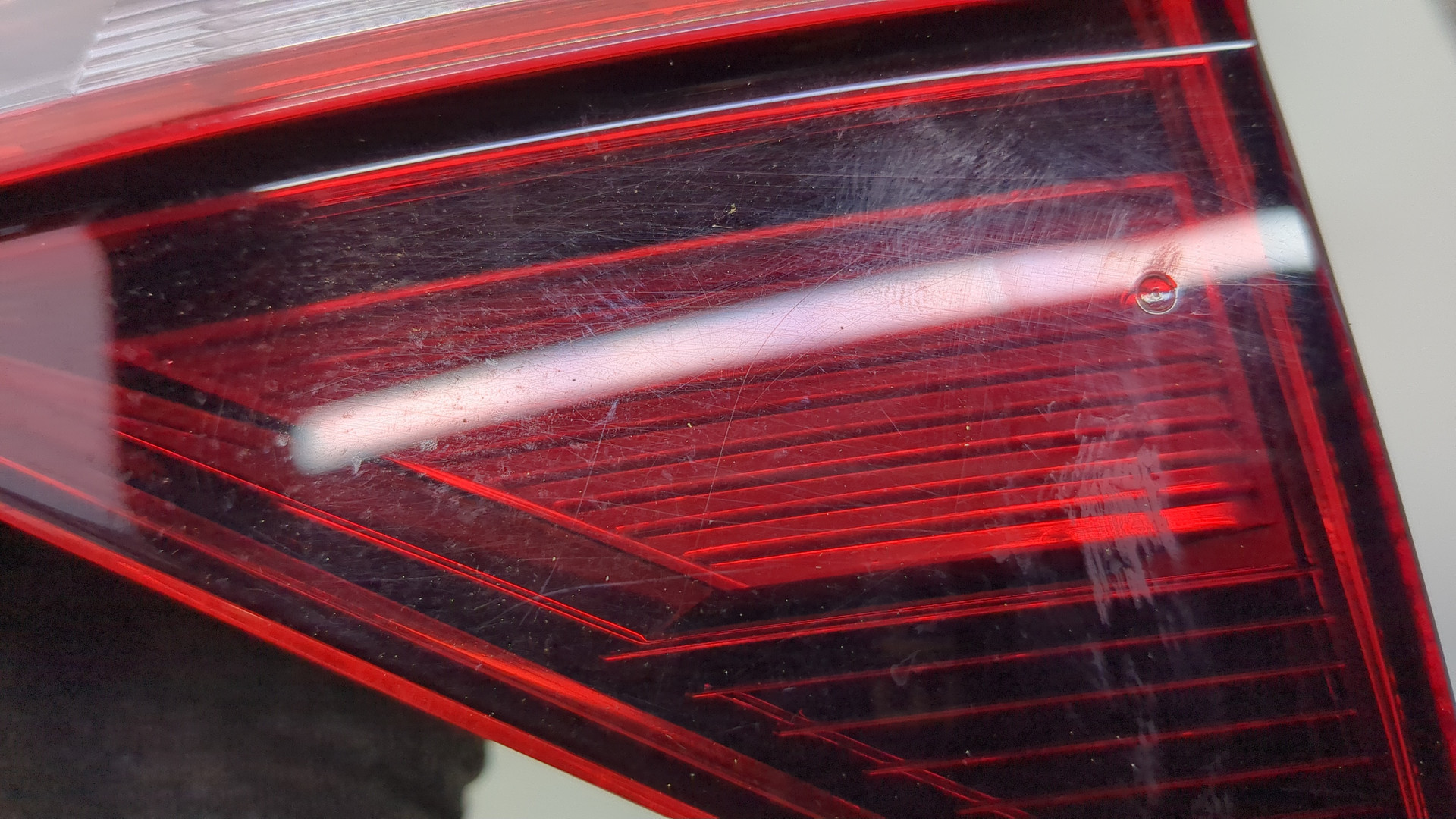 Фонарь задний внутренний правый