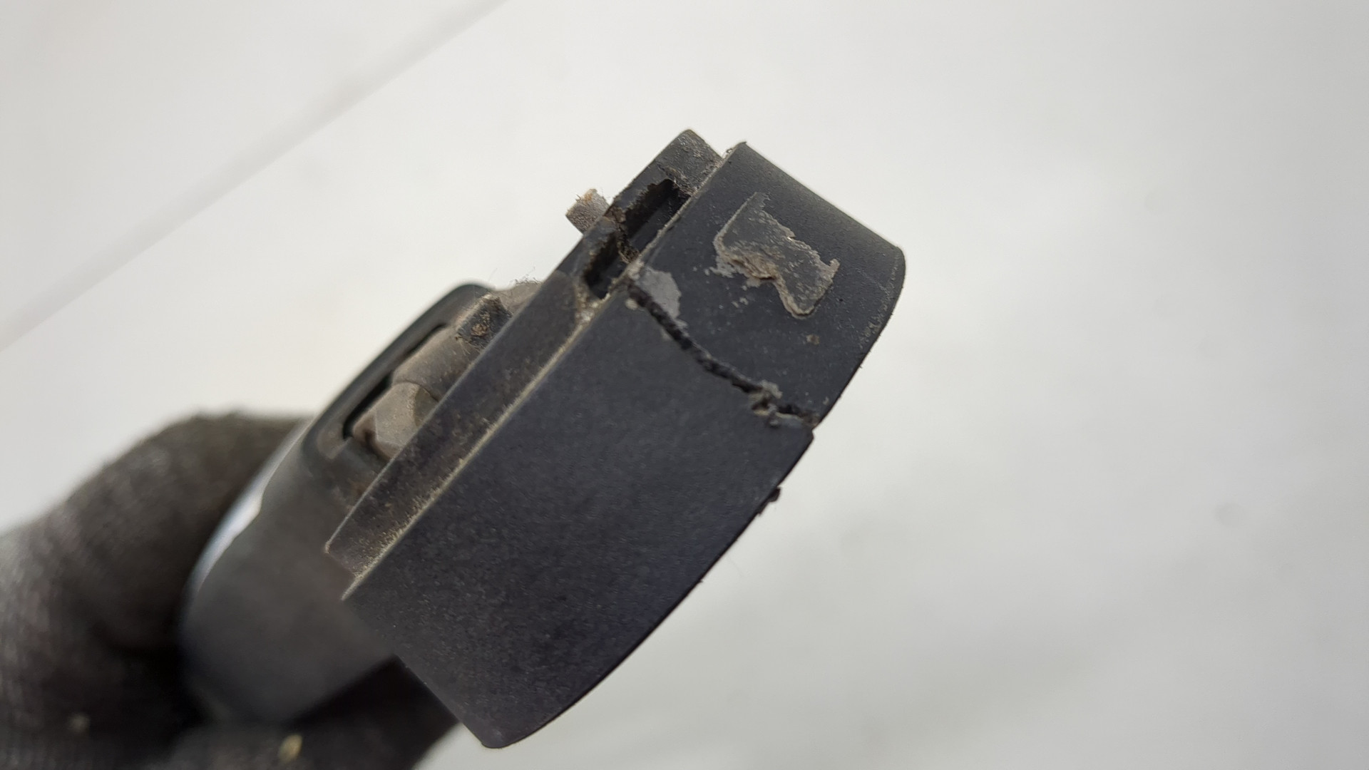 Поводок стеклоочистителя заднего