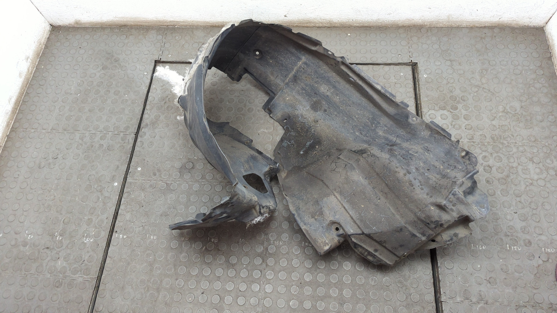 Локер передний левый