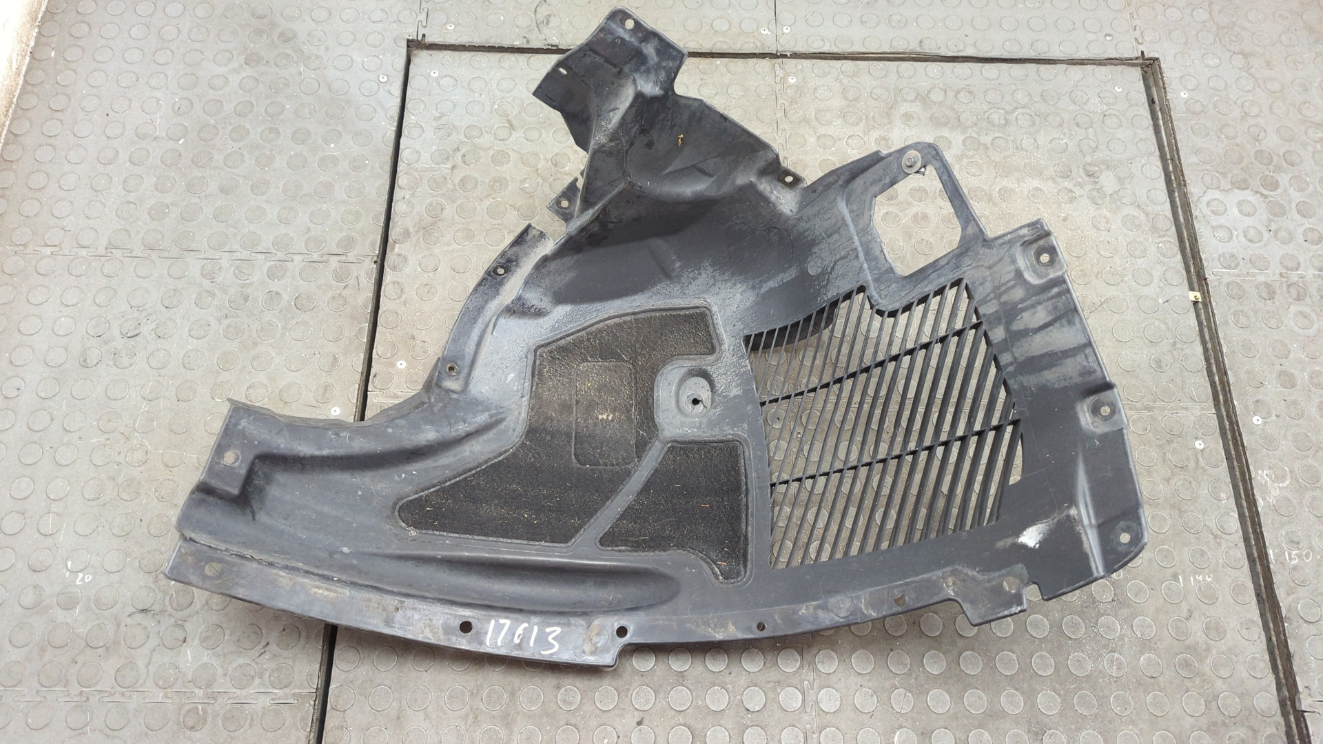 Локер передний левый