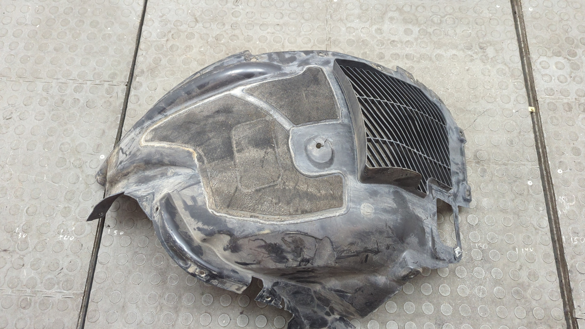 Локер передний левый